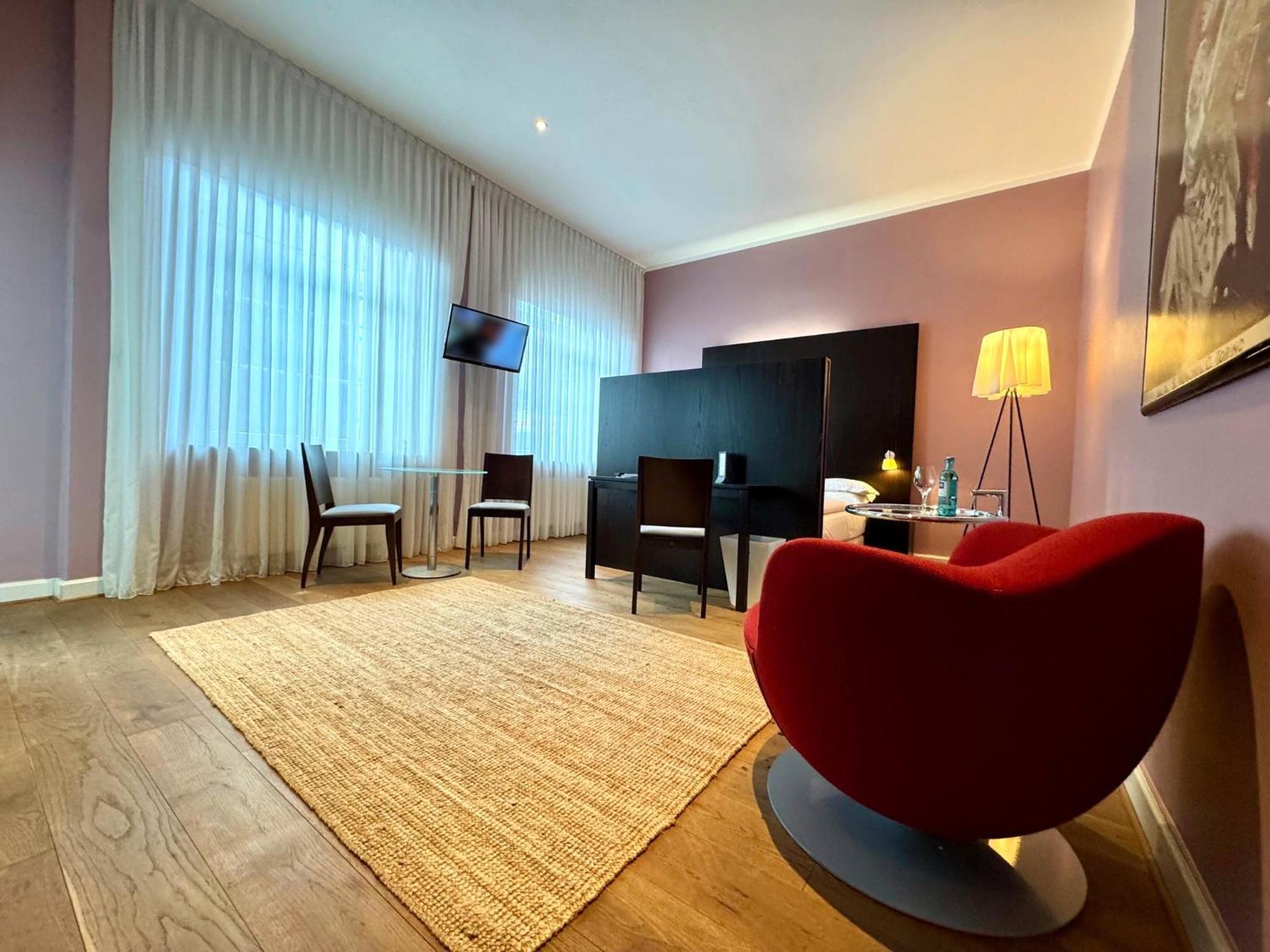 The New Yorker Hotel Koeln-Messe Εξωτερικό φωτογραφία